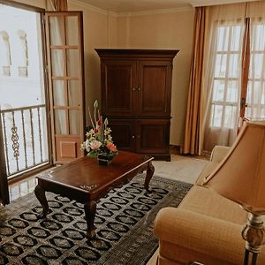 Suite Master